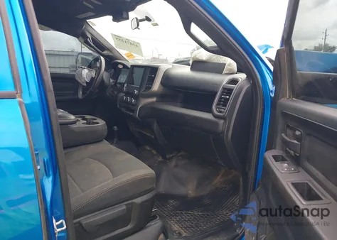 2021 Ram 2500 Tradesman z USA, uszkodzony, nr VIN 3C6UR5CL6MG520321